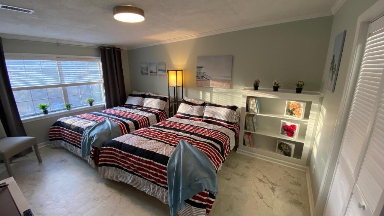Here It Is! Cool Cape Cod-3 Br-2.5 Bath-12 Guests Olathe Exteriér fotografie