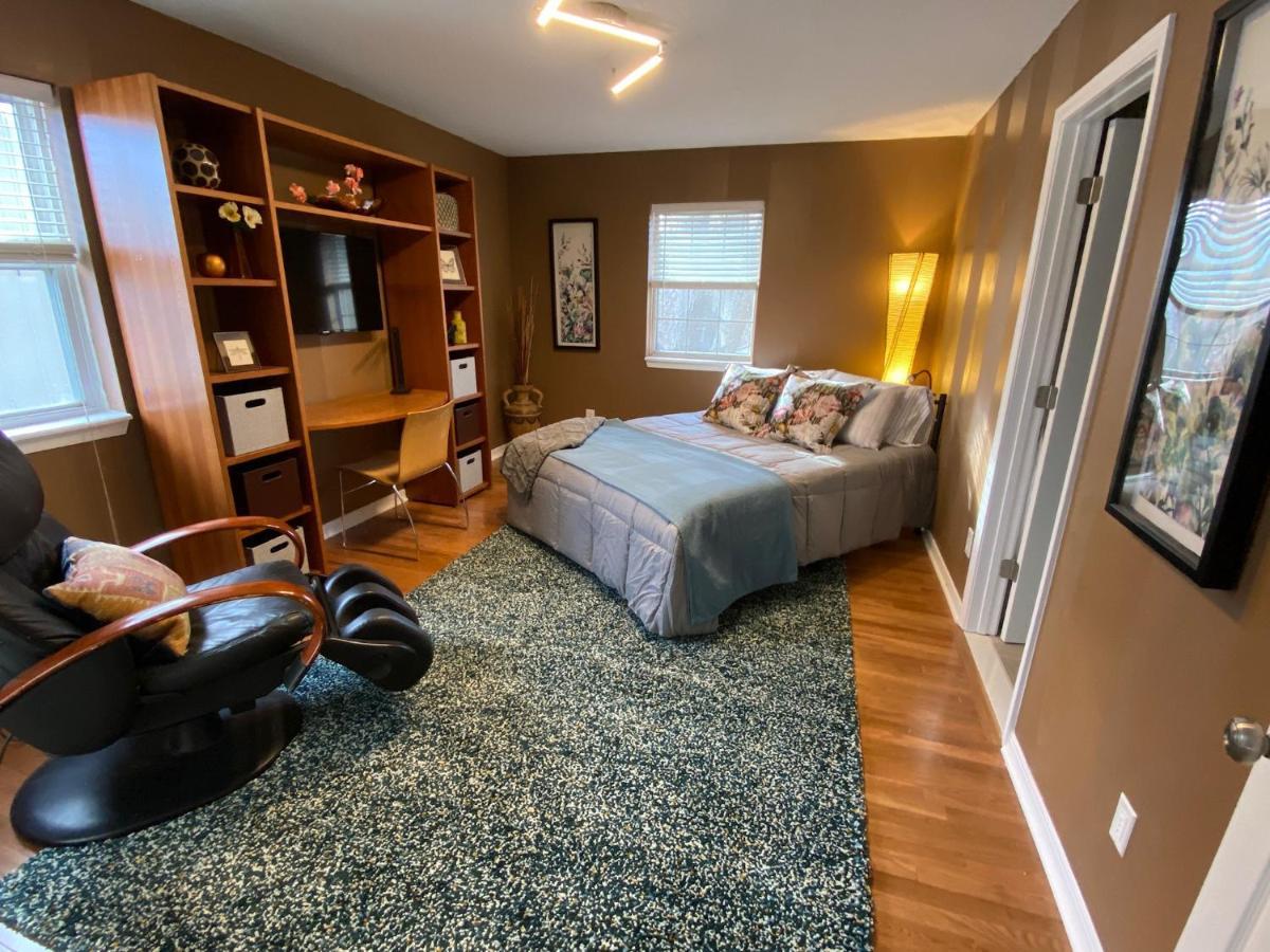 Here It Is! Cool Cape Cod-3 Br-2.5 Bath-12 Guests Olathe Exteriér fotografie