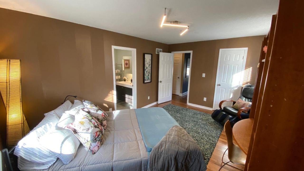 Here It Is! Cool Cape Cod-3 Br-2.5 Bath-12 Guests Olathe Exteriér fotografie